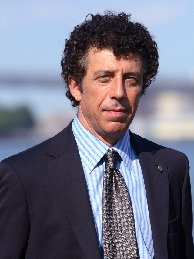 Eric Bogosian als Capt. Danny Ross in Criminal Intent - Verbrechen im Visier
