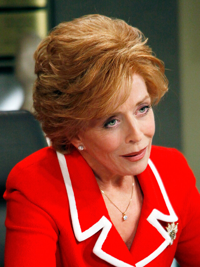 Holland Taylor als Evelyn Harper in Two and a Half Men