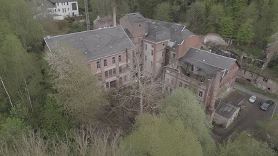 Traumhaus oder Luftschloss? - Normal wohnen kann jeder