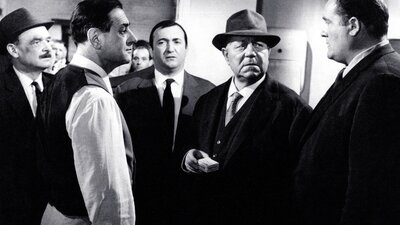 Kommissar Maigret sieht rot